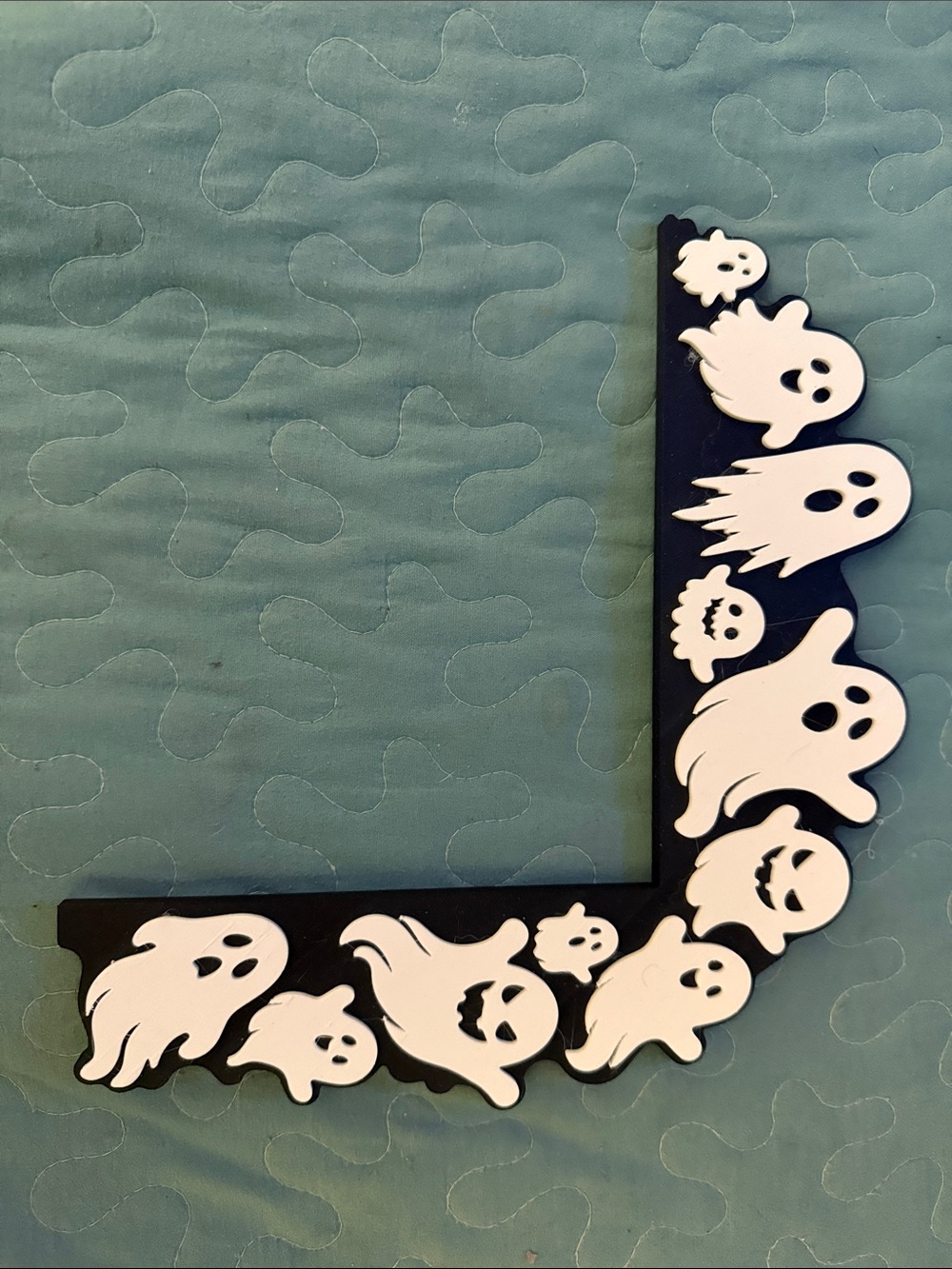 Halloween Ghost Corner Wall Accent - Black & White